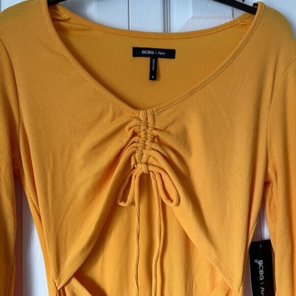 BCBG Paris Women's Rib Knit Cut Out Dress Long Sleeve Yellow Medium NWT - Picture 6 of 9